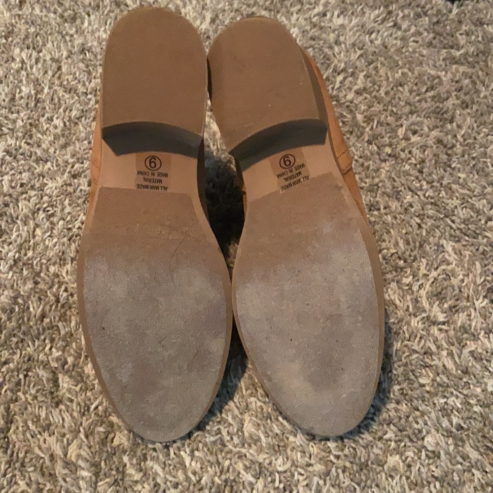 Booties - Picture 3 of 4